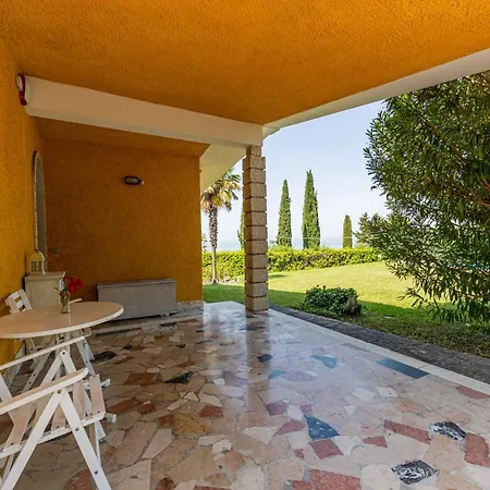 Belvedere, Piscina Privata וילה ברדולינו